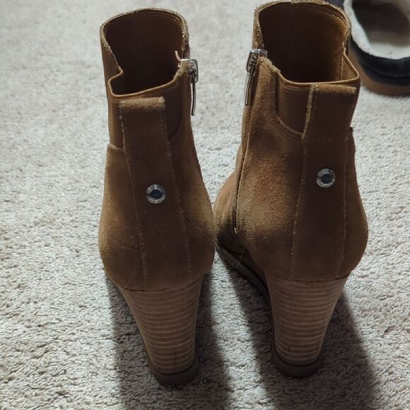 Nine West Tan Wedge Suede Shoes with Textured Grip - Picture 3 of 5